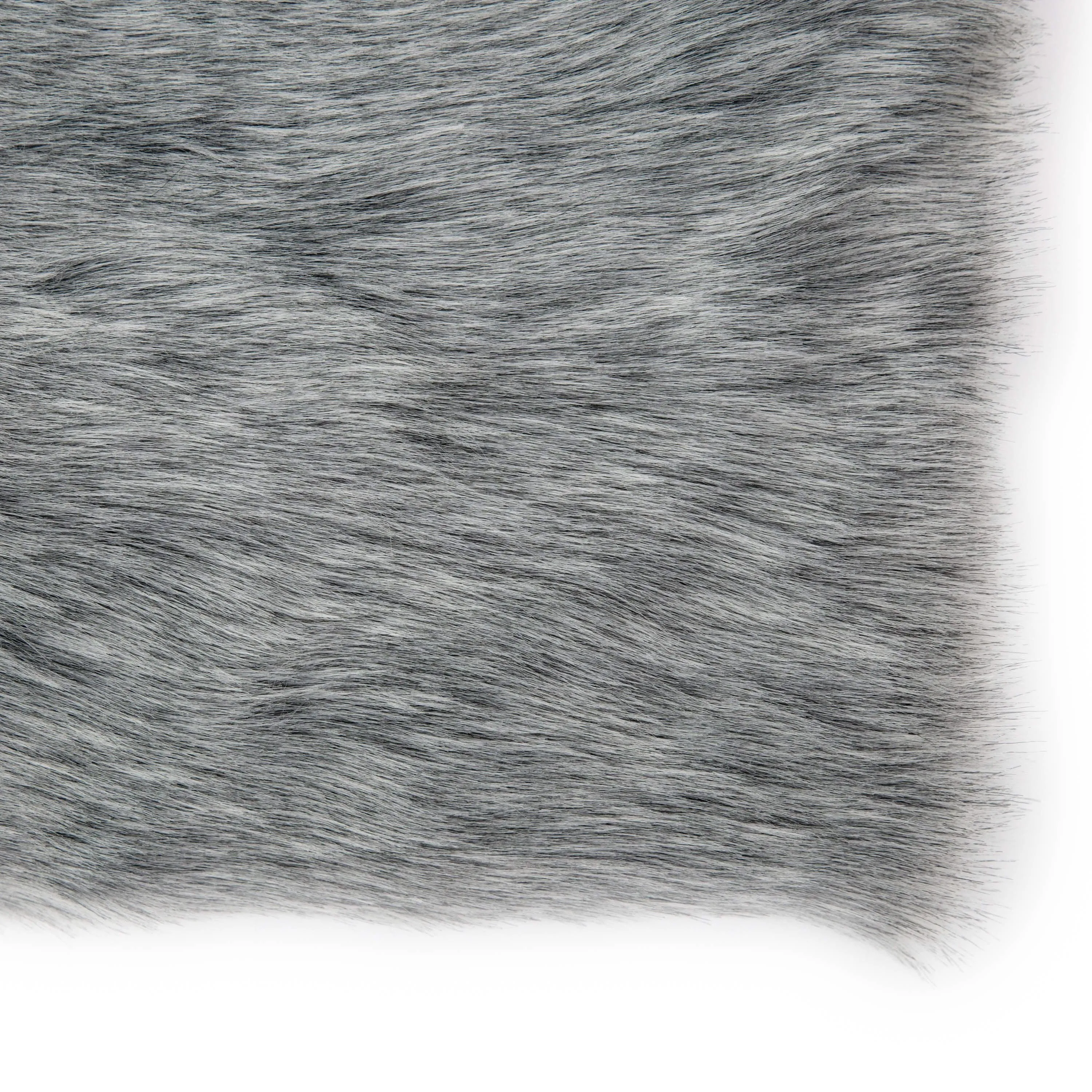 Alaskan Fur Throw Premium