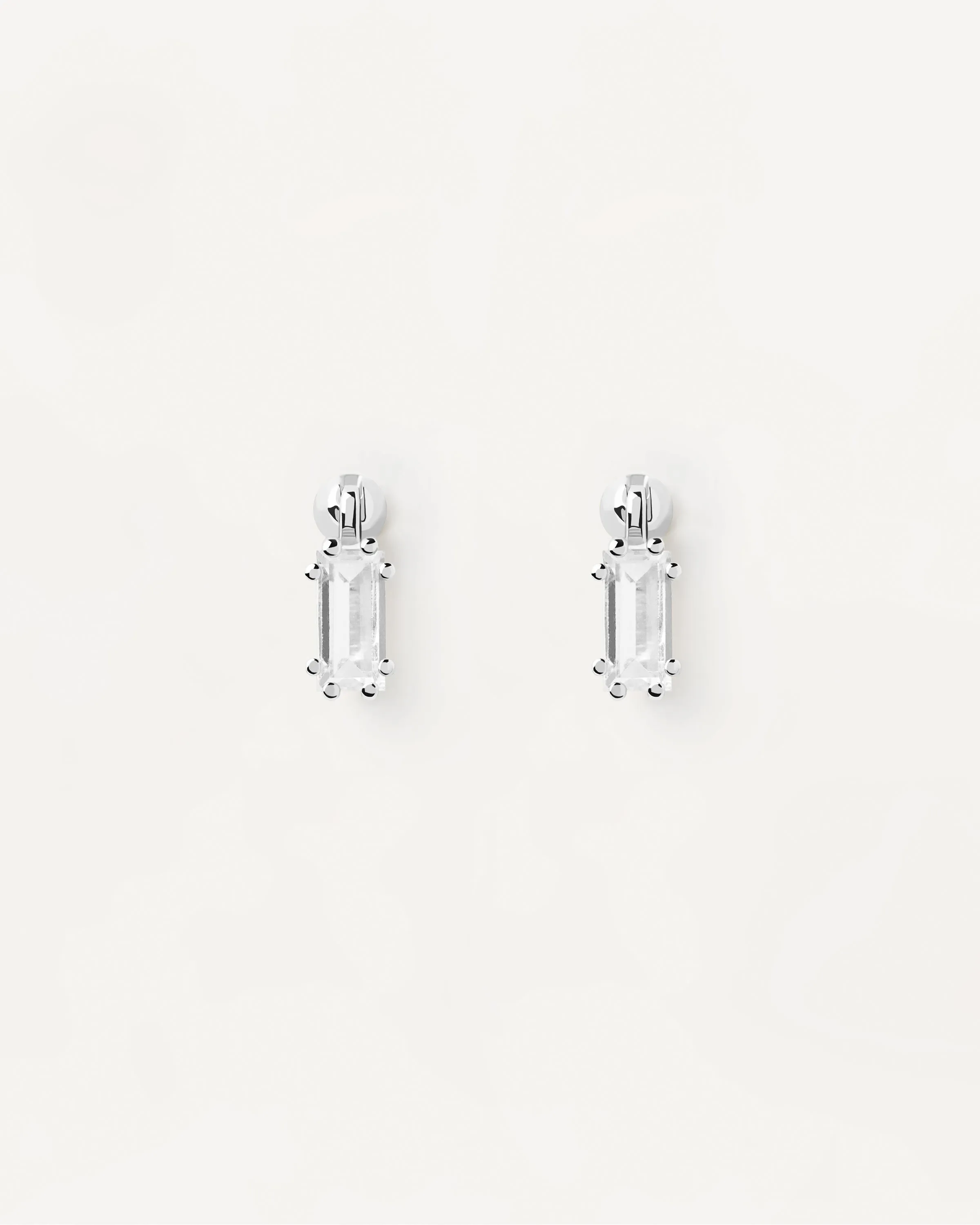 Ali Single Silver Earring