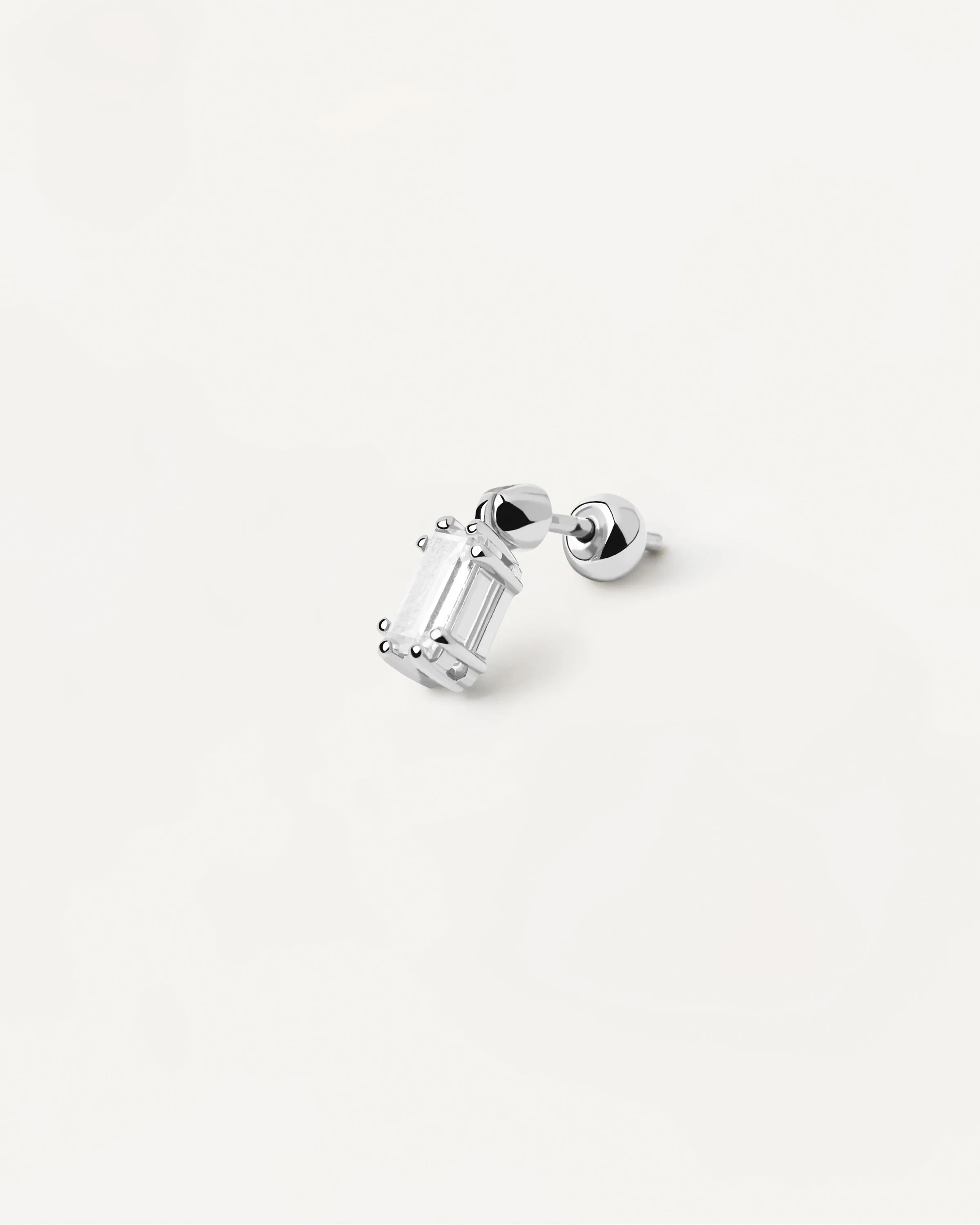 Ali Single Silver Earring