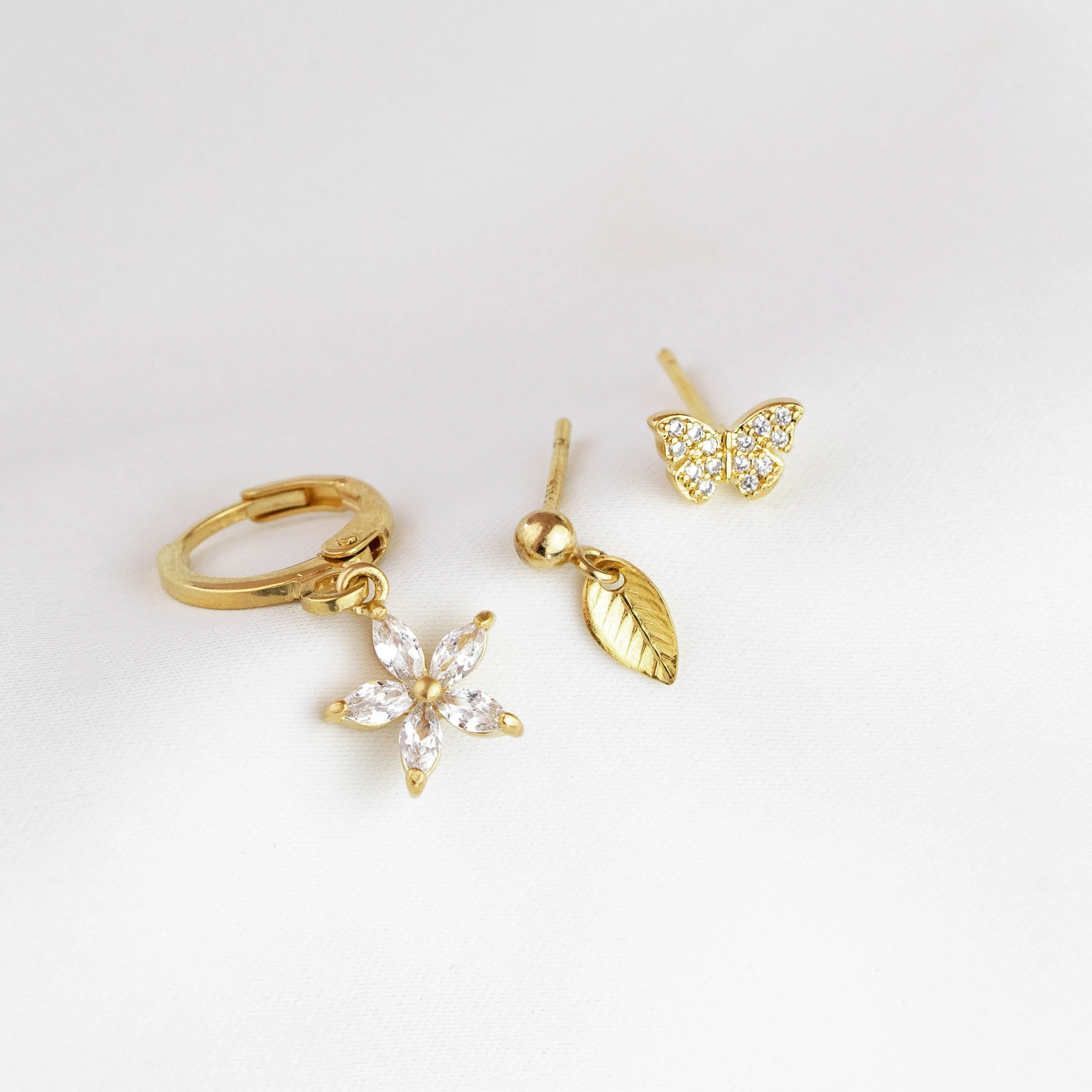 Tiny Sparkling Butterfly Stud